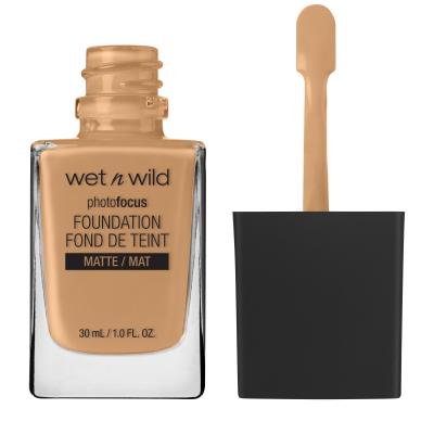 Wet n Wild Photo Focus Foundation für Frauen 30 ml Farbton  Desert Beige