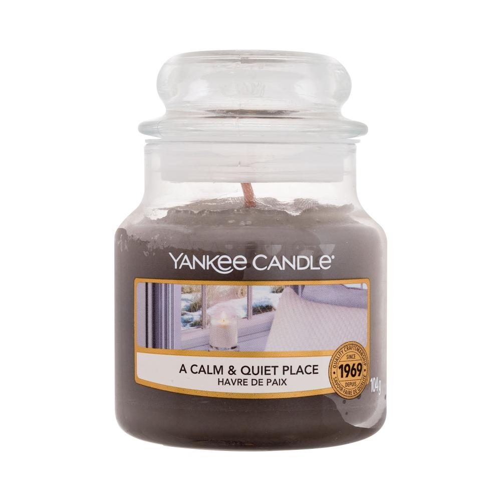 https://www.parfimo.de/data/cache/thumb_min500_max1000-min500_max1000-12/products/370971/1690461077/yankee-candle-a-calm-quiet-place-duftkerze-104-g-491930.jpg
