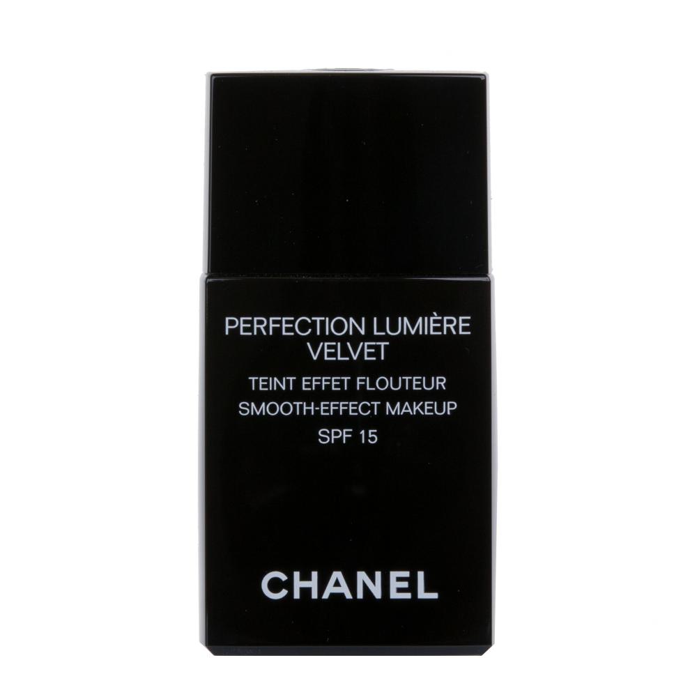 Chanel Perfection Lumière Velvet Foundation für Frauen